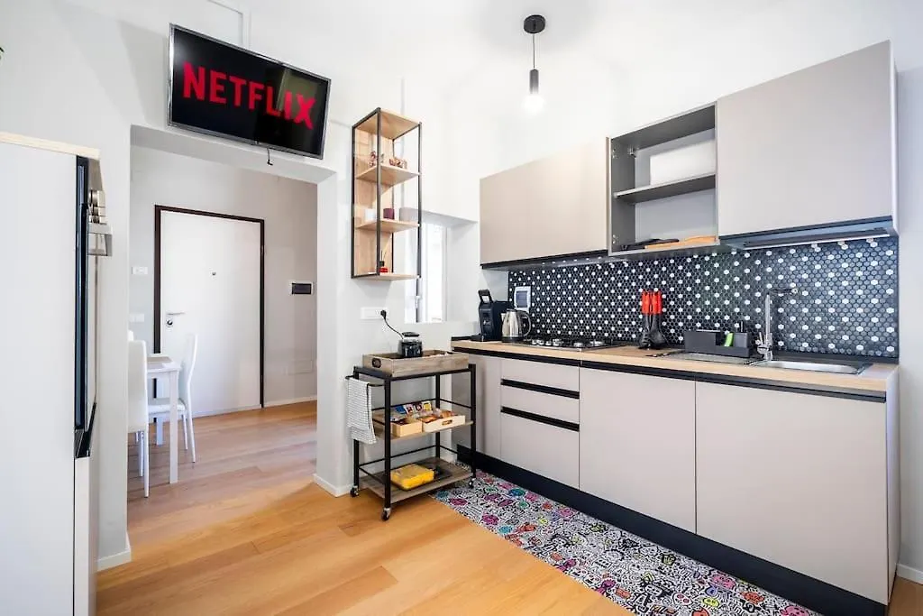 דירה ארצו Anna Home - 5 Minuti Centro Storico - Moderno Appartamento איטליה